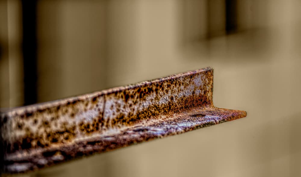 Como evitar a corrosão e prolongar a vida do metal nas indústrias